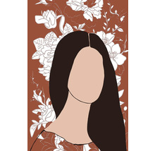 Illustration einer Frau vor einem floralen Hintergrund