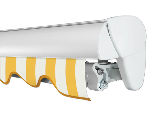 Markise mit gelb-weissen Streifen