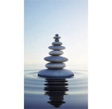 Steinturm im Wasser