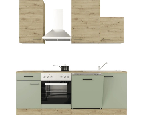 Küchenzeile mit Hängeschränken, Dunstabzugshaube, Spüle, Herd und Backofen