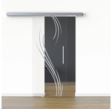 Glasschiebetür mit linearem Design vor einer weißen Wand