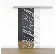Porte coulissante en verre avec motif devant un mur