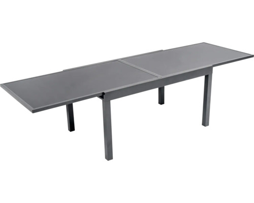 Ausziehbarer Gartentisch mit Tischplatte