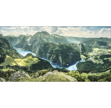 Landschaftsansicht von Bergen, See und Wald