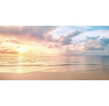 Strandlandschaft mit Meer und Sonnenuntergang