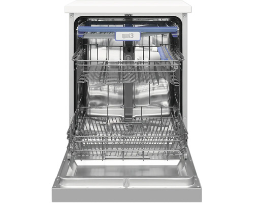 Lave-vaisselle ouvert avec paniers à couverts