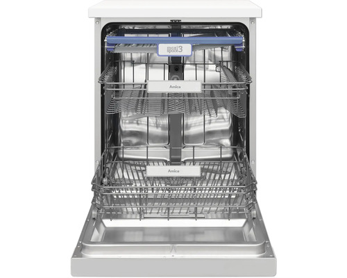 Innenansicht eines Geschirrspülers mit herausgezogenen Körben und Amica Logo