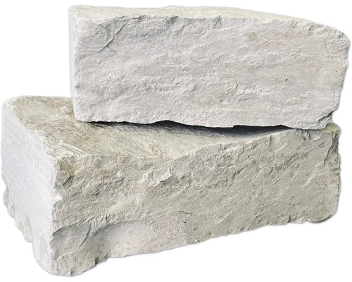 Deux pierres naturelles empilées