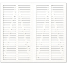 Fensterladen aus Holz mit Lamellen