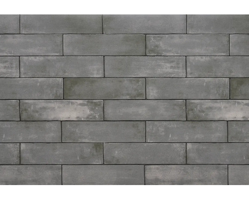 Parements gris formant un mur