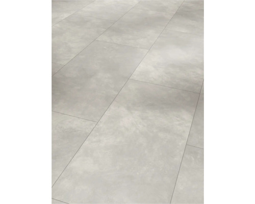 Fliesenboden mit Betonoptik