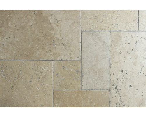 Motif de carreaux de travertin pour revêtement de sol