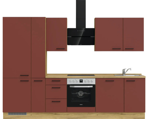 Cuisine intégrée avec armoire haute, éléments hauts, évier, cuisinière et hotte aspirante