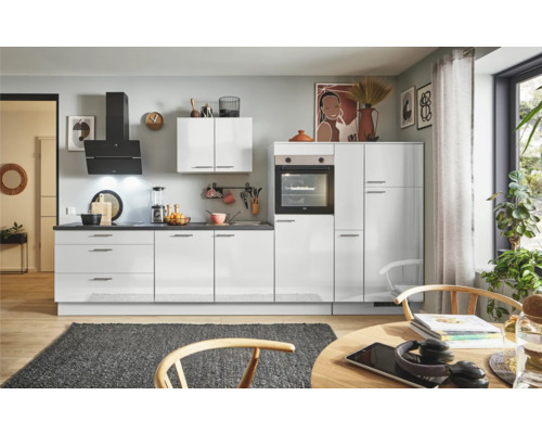 PICCANTE Plus Küchenzeile mit Geräten Prime Fabro 350 cm lichtgrau hochglanz vormontiert Variante rechts 4067368017855 PICCANTE Plus Küchenzeile mit Geräten Prime Fabro 350 cm lichtgrau hochglanz vormontiert Variante rechts 4067368017855