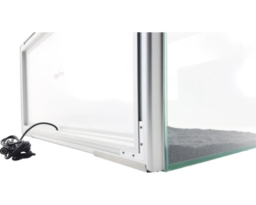 Aquarium mit LED-Beleuchtung und Kies