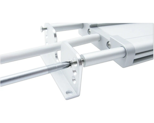 Befestigung einer Aquariumleuchte mit einem Schraubenzieher