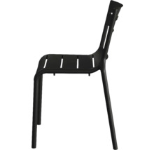 Chaise de jardin noire avec structure à lattes en vue latérale