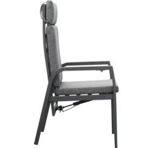 Chaise de jardin avec accoudoirs et dossier réglable en vue latérale