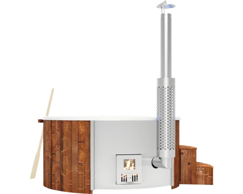 Bain nordique en bois avec poêle à bois et cheminée en acier inoxydable