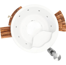 Jacuzzi rond avec revêtement en bois vu de dessus