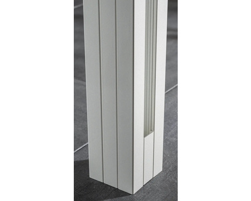 Detailansicht eines weißen Eckprofils