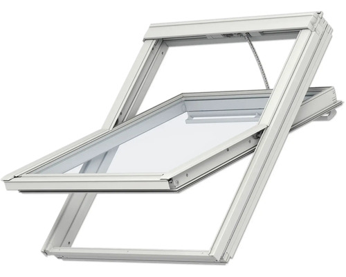 Geöffnetes Dachfenster zur Belüftung und Tageslichteinfall