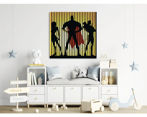 Dekoratives Wandbild mit Superheldenmotiv im Kinderzimmer