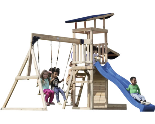 Holzspielturm mit Schaukel und Rutsche für Kinder im Garten