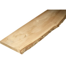 Planche de bois avec bord d''arbre