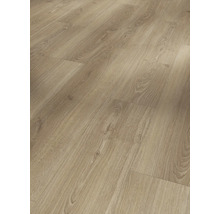 Gros plan d''un sol stratifié avec aspect bois.