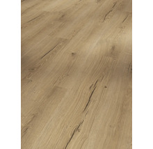 Nahaufnahme von Laminatboden in Holzoptik