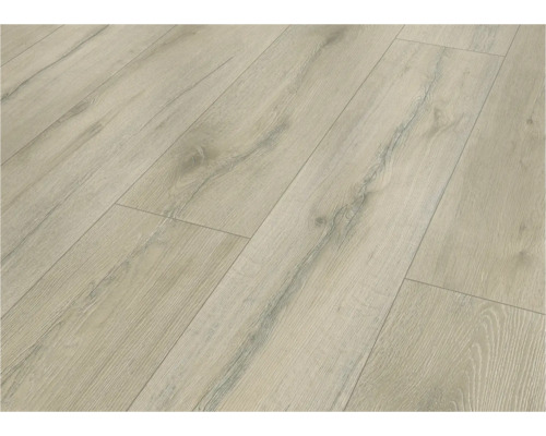 Verlegter Laminatboden in Holzoptik