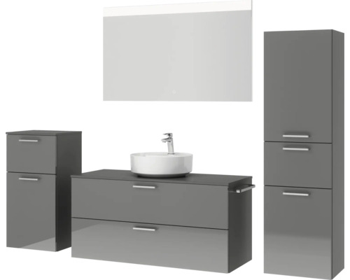 Badezimmerensemble mit Waschtisch, Spiegel und Schränken