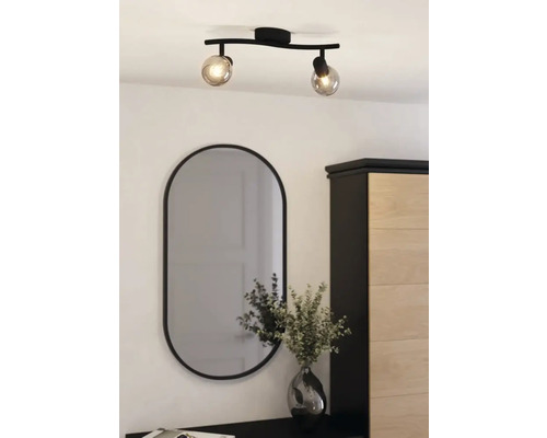 Plafonnier avec deux lampes et un miroir