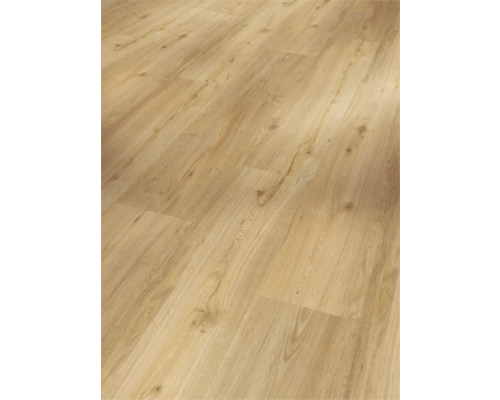 Sol stratifié clair aspect bois