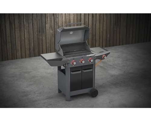 Barbecue à gaz avec trois brûleurs, étagères et armoire basse