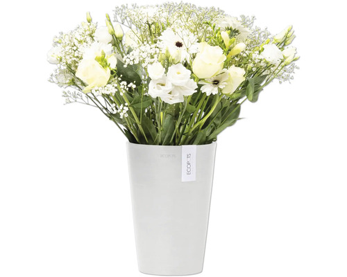 Blumenstrauß mit Schleierkraut und Rosen in weißem Übertopf