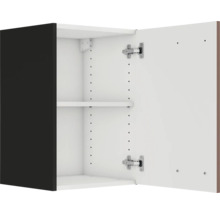 Armoire murale ouverte avec étagères