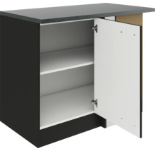 Meuble bas de cuisine avec porte ouverte et deux étagères