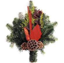 Arrangement funéraire avec branches de sapin, pommes de pin et décoration