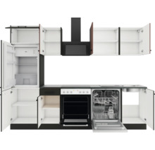 Komplette Küche mit Kühlschrank, Herd, Dunstabzugshaube und Spülmaschine