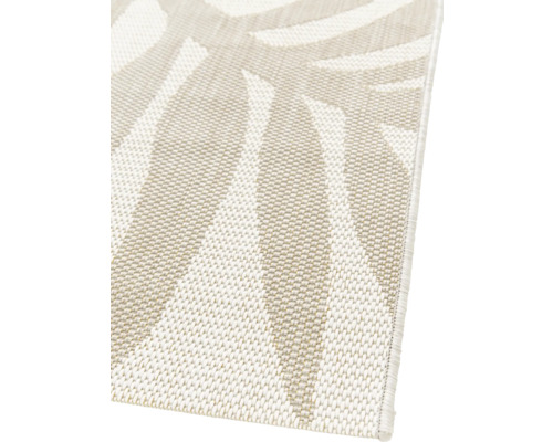 Vue détaillée d''un tapis d''extérieur avec motif de plantes