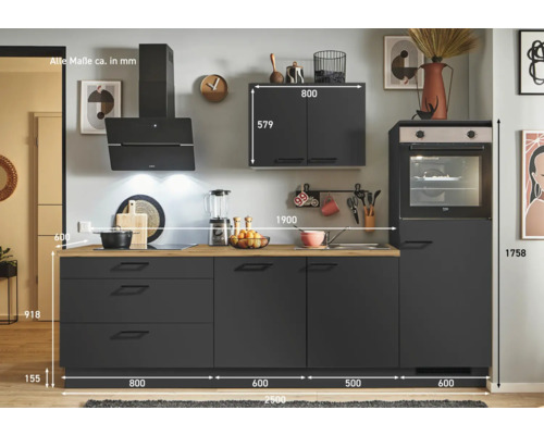 Küchenzeile mit Elektrogeräten und Maßangaben