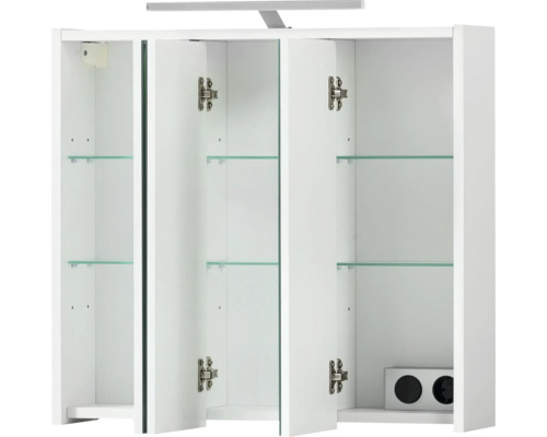 Armoire de toilette blanche ouverte avec étagères en verre et éclairage