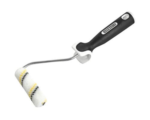 Rouleau de peinture avec manche noir et rouleau blanc