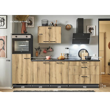 Küchenzeile mit Backofen, Dunstabzugshaube und Holzoptik Fronten