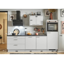 Küchenzeile mit Elektrogeräten und Maßen
