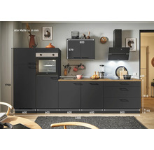 Moderne Küche mit dunklen Fronten und Holz Arbeitsplatte mit Maßangaben.