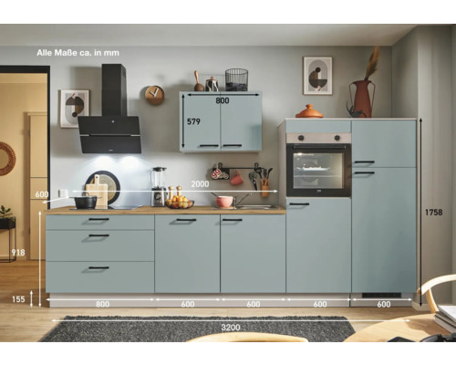 Küchenzeile mit Spüle, Herd, Backofen und Dunstabzugshaube