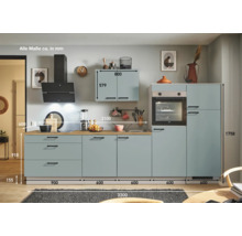 Komplette Küche mit Ober- und Unterschränken inklusive Elektrogeräten und Maßangaben.